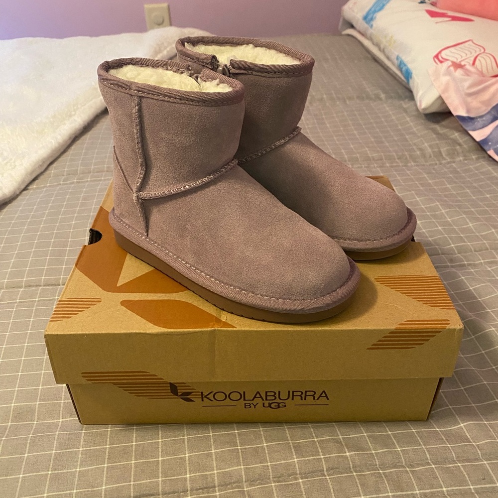 Kids Koolaburra by UGG Lavender Mini Boots